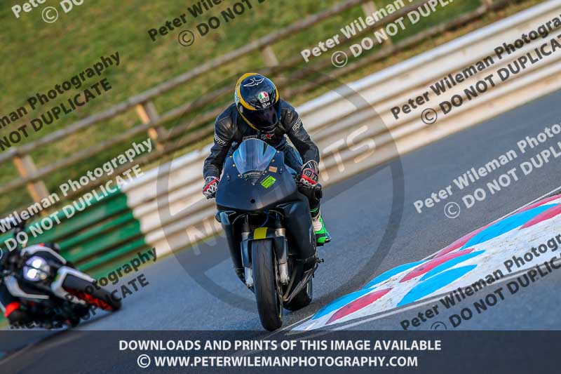 PJM Wedding Photography;enduro digital images;event digital images;eventdigitalimages;mallory park;mallory park photographs;mallory park trackday;mallory park trackday photographs;no limits trackdays;peter wileman photography;racing digital images;trackday digital images;trackday photos